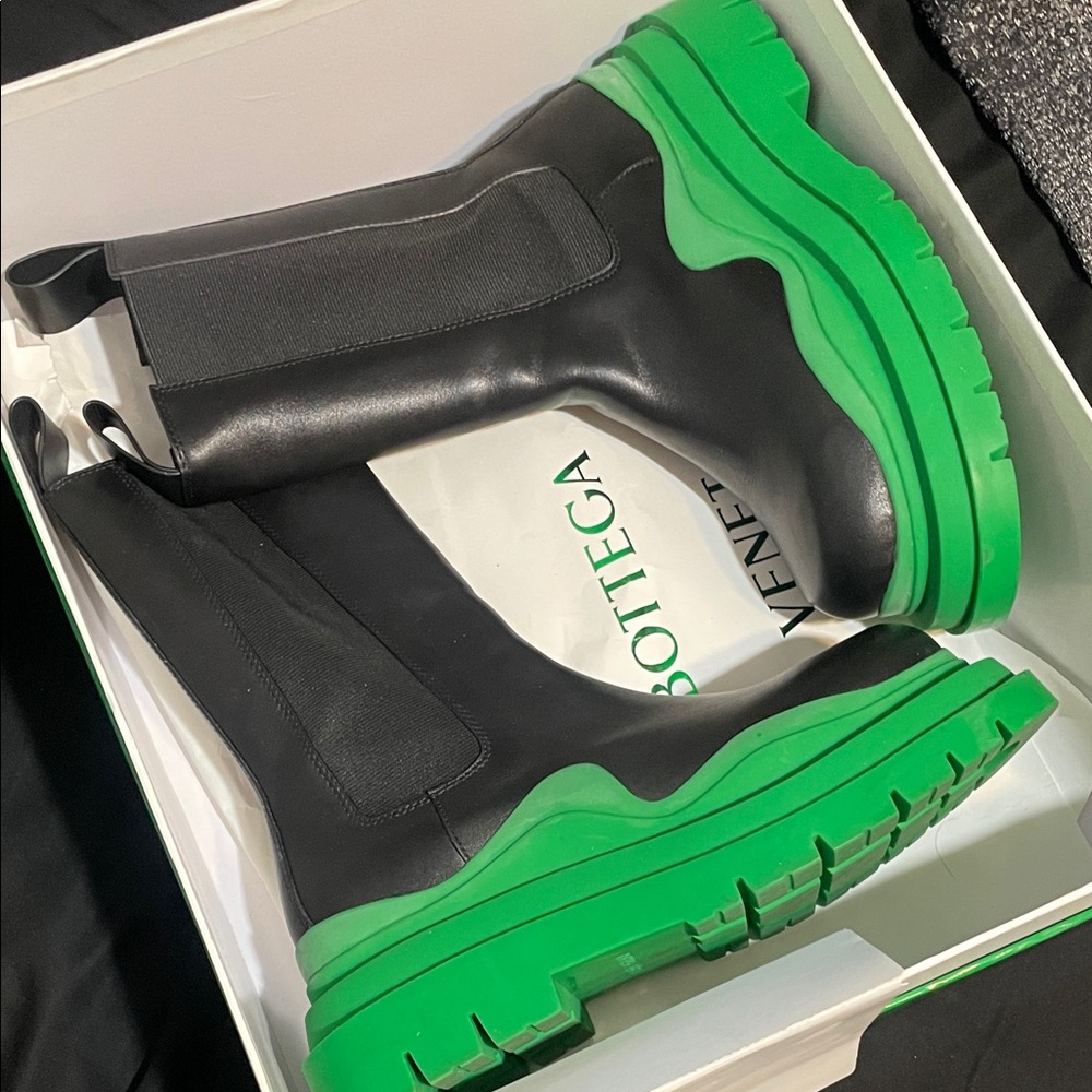 Bottega Veneta Black and Vibrant Green Boots